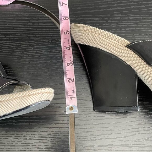 Nine West WNCOBALT Vintage Linen and Leather Upper Slide On Heeled Sandal, 10 - Picture 9 of 16